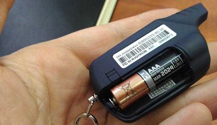 Батарейка sl 761 имеет напряжение 3,6 вольт Она используется в охранных системах сигнализации Выполнена в виде цилиндрического стаканчика